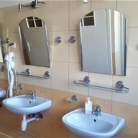 Hostel na Żurawiej-3